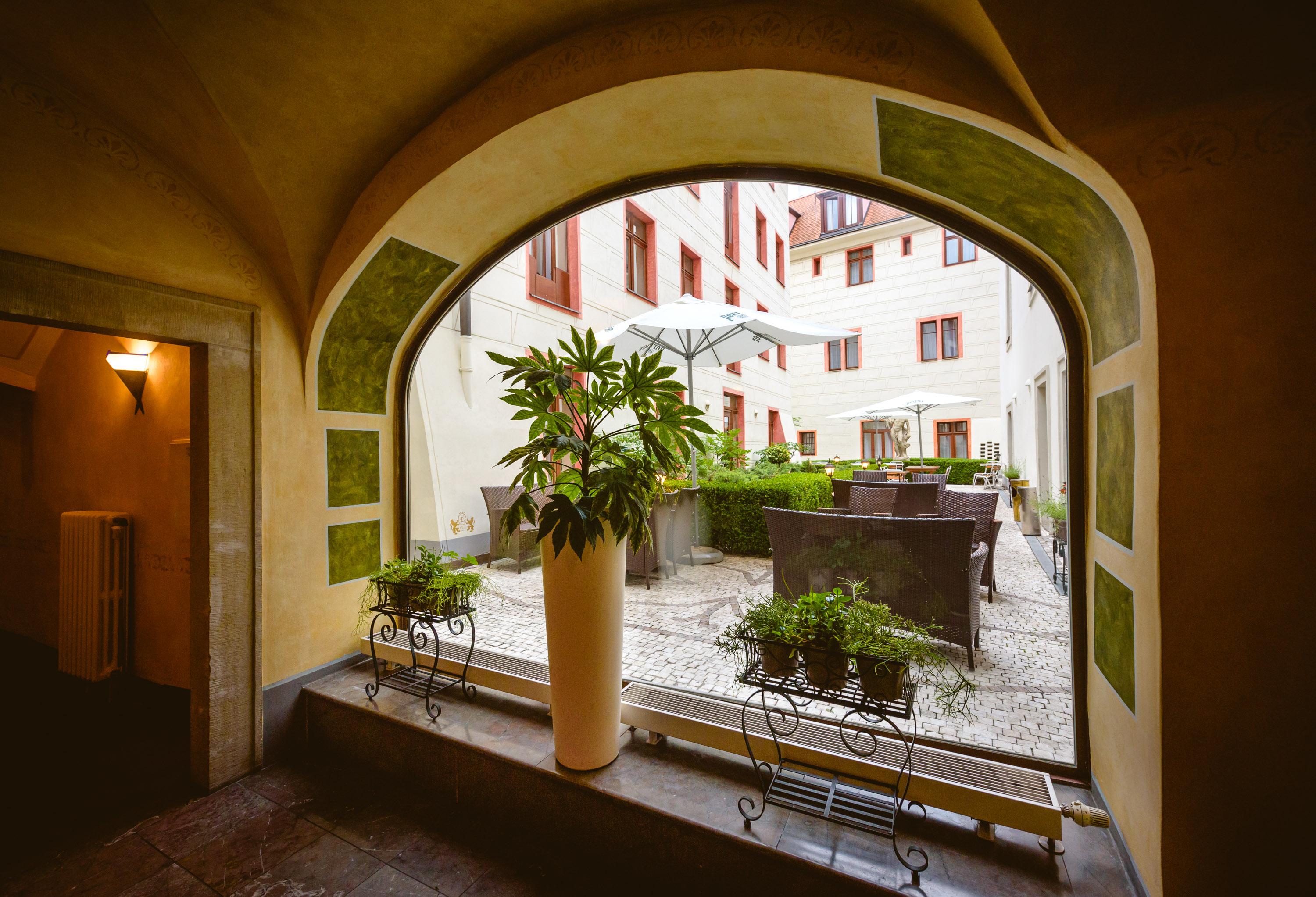 Elite 4* Prague